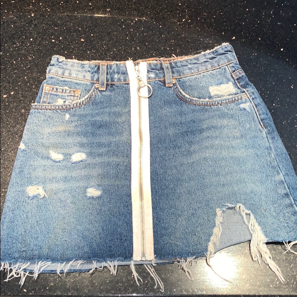 Distressed Zara Denim Skirt with Zip Detail